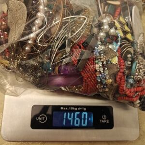 3LB+ Jewelry LOT Z11